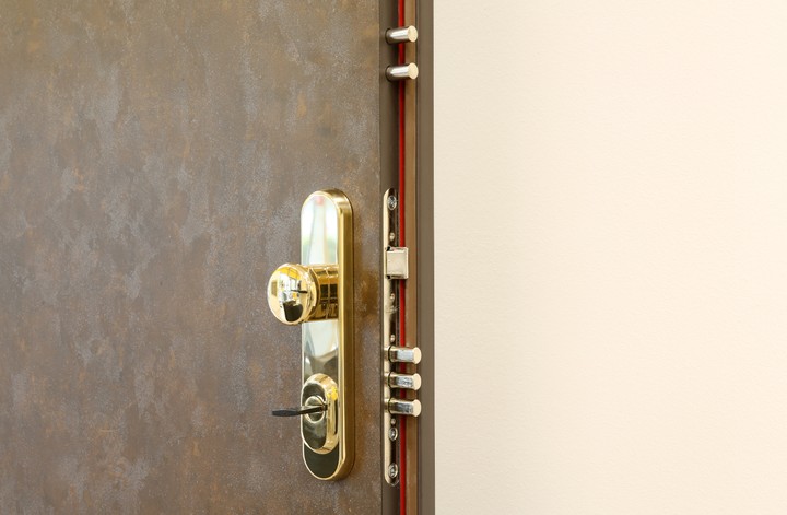 Nové bývanie-bezpečnostné dvere